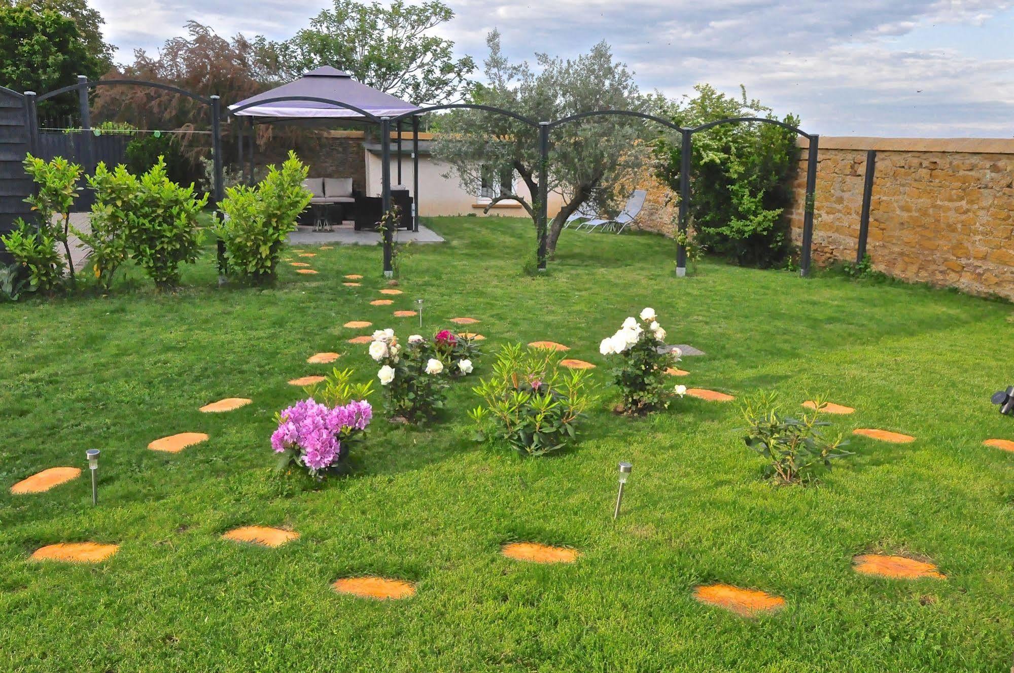 Le Clos Du Cher En Beaujolais Saint-Germain-Nuelles Exterior foto